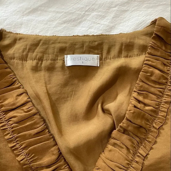 Summer Vintage Bishop Feminine Ruffle Accent Small Gold/Brown Blouse - Picture 2 of 9